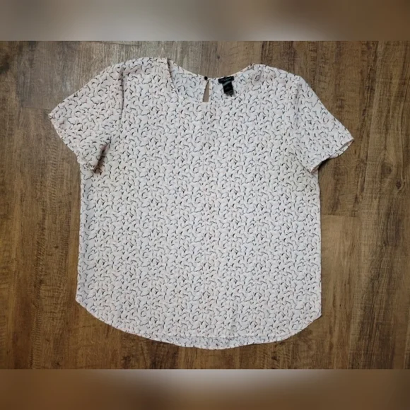 ann taylor outlet tops